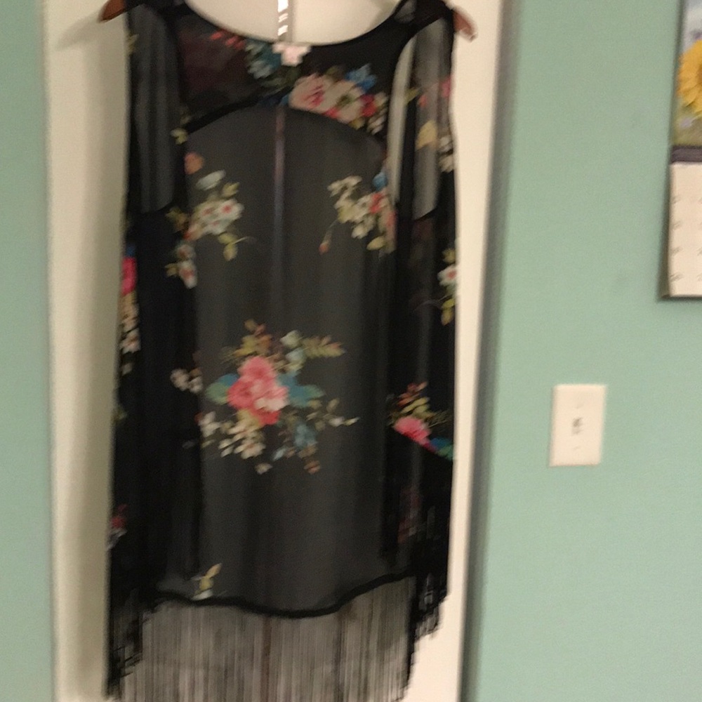 Beautiful floral duster with fringe